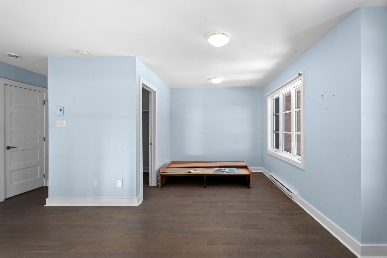 Chambre à coucher principale - 1548 Rue Roland-Plante, Val-David, QC - Indoor Photo Showing Other Room