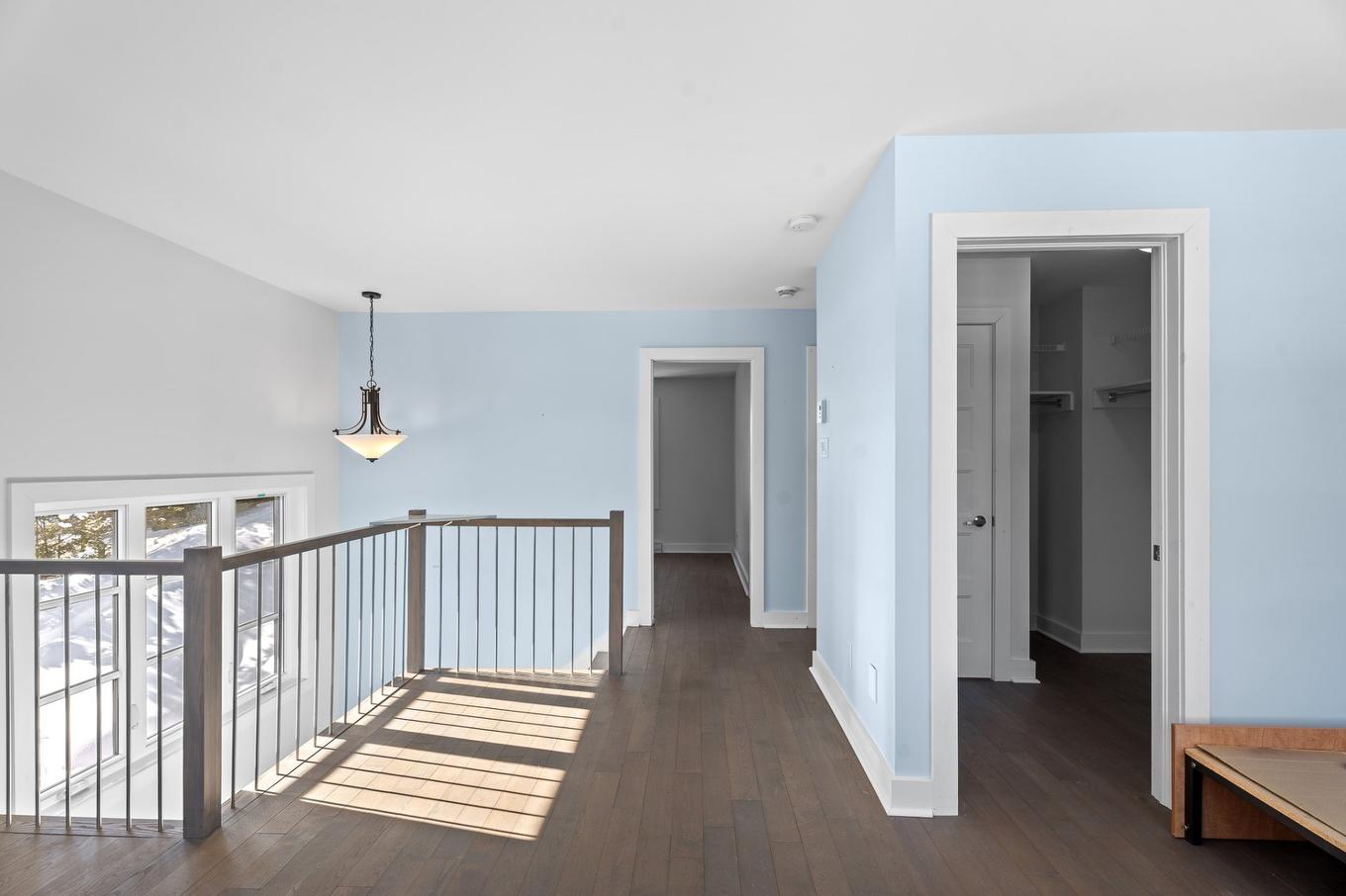 Chambre à coucher principale - 1548 Rue Roland-Plante, Val-David, QC - Indoor Photo Showing Other Room