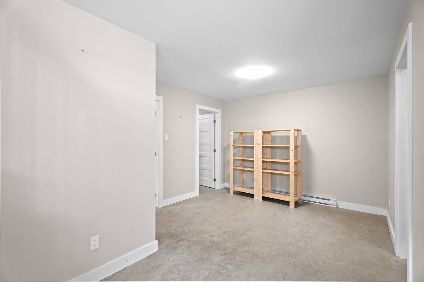 Salle familiale - 1548 Rue Roland-Plante, Val-David, QC - Indoor Photo Showing Other Room