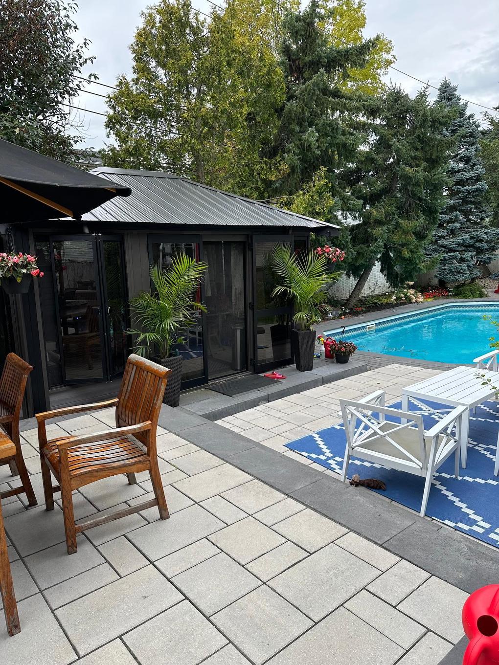 Cour - 268 Rue Vallée, Sainte-Anne-De-Bellevue, QC - Outdoor With In Ground Pool With Deck Patio Veranda