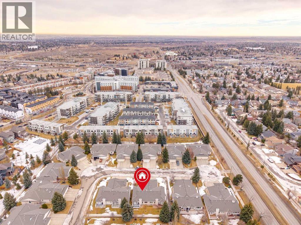 1025 Shawnee Road Sw, Calgary, AB - Outdoor With View