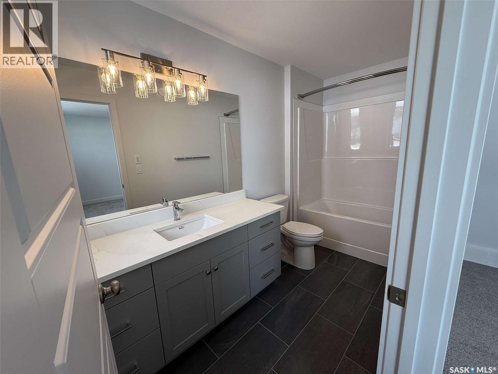 319 Cowessess Road, Saskatoon, SK - Indoor Photo Showing Bathroom