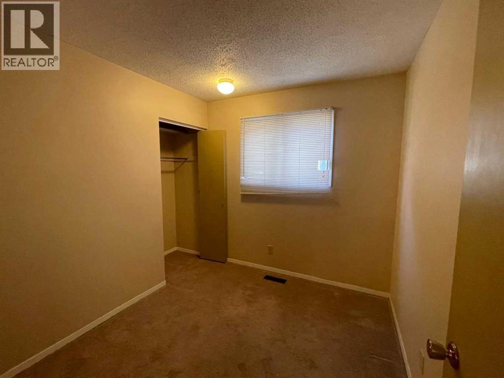 471 78 Avenue Ne, Calgary, AB - Indoor Photo Showing Other Room