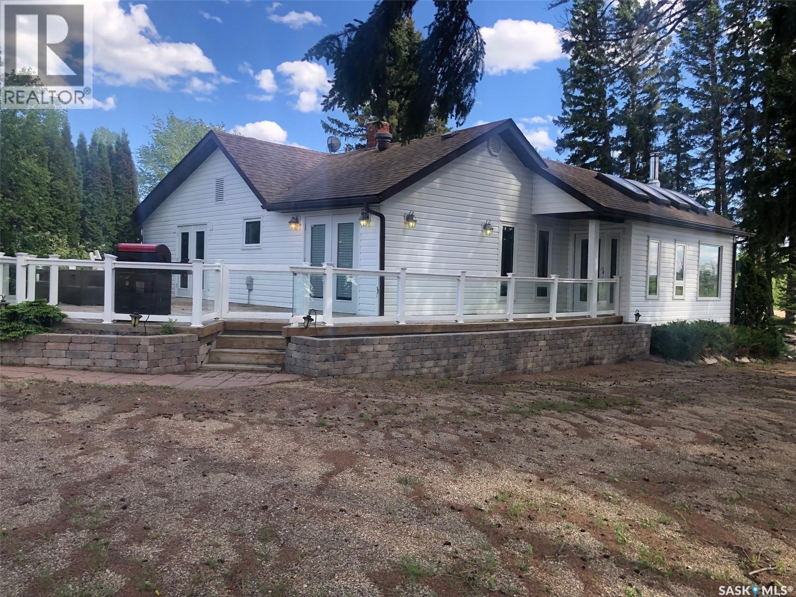 224 Service Road W, Norquay, SK
