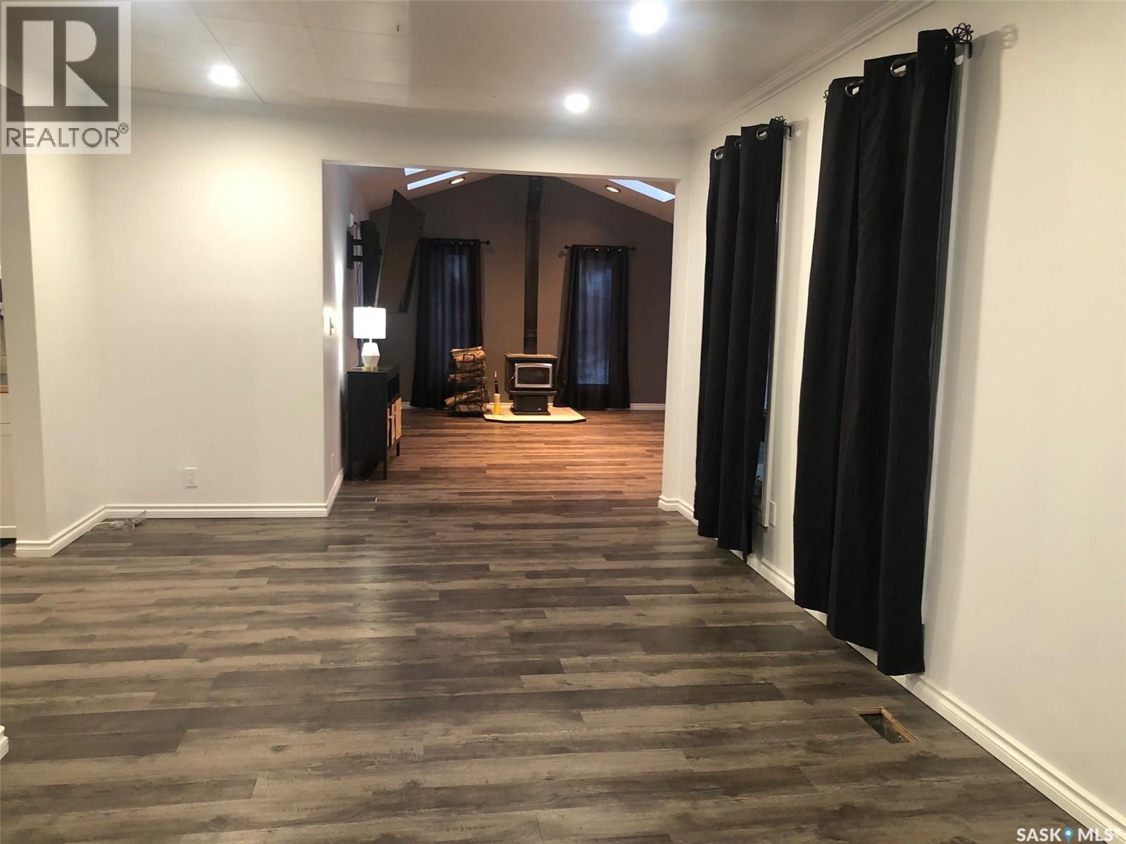 224 Service Road W, Norquay, SK - Indoor Photo Showing Other Room