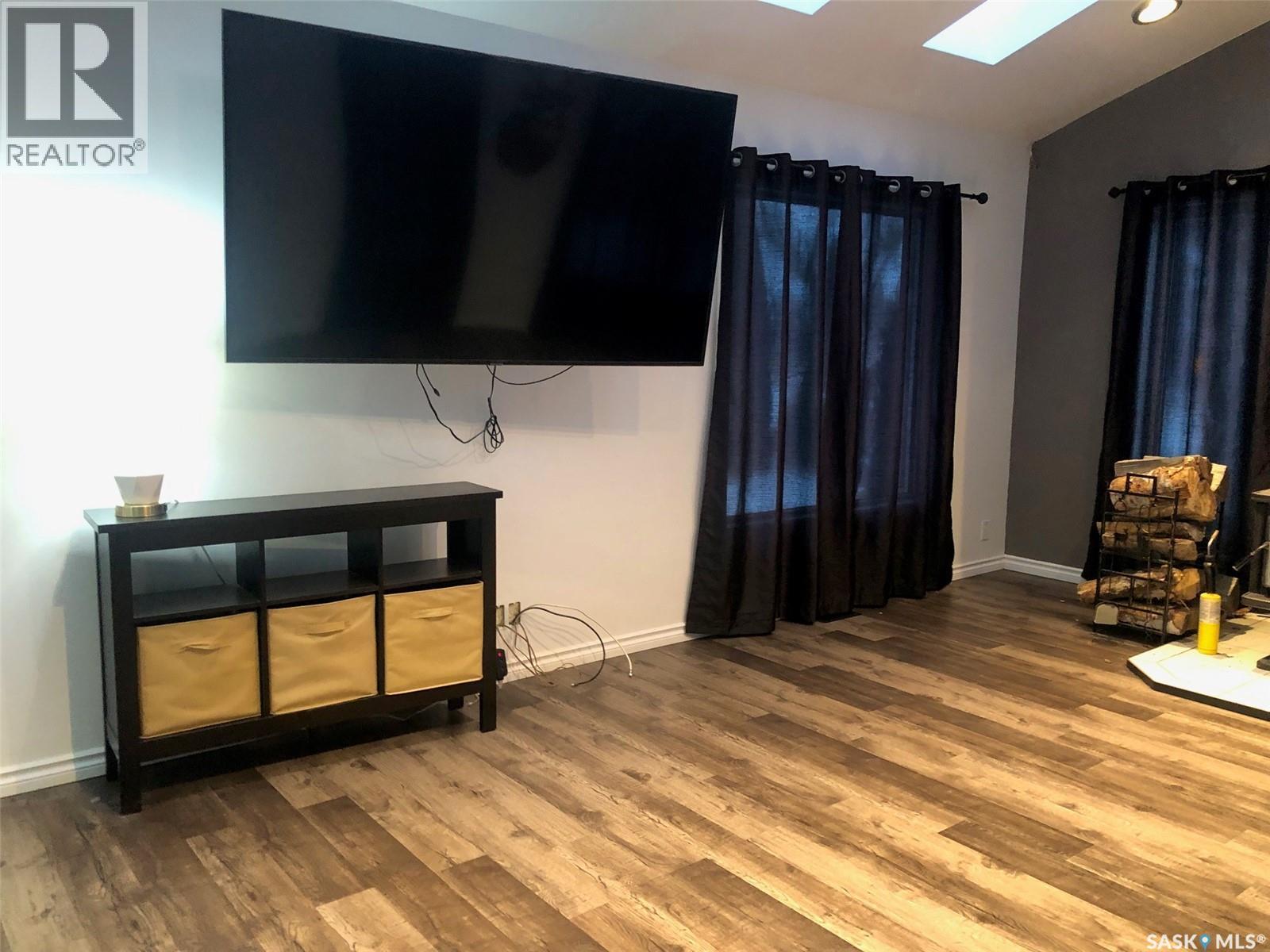 224 Service Road W, Norquay, SK - Indoor Photo Showing Other Room