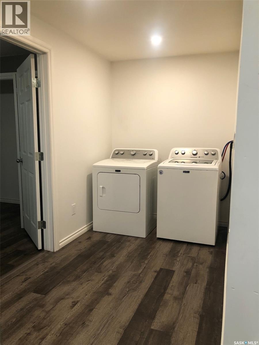 224 Service Road W, Norquay, SK - Indoor Photo Showing Laundry Room