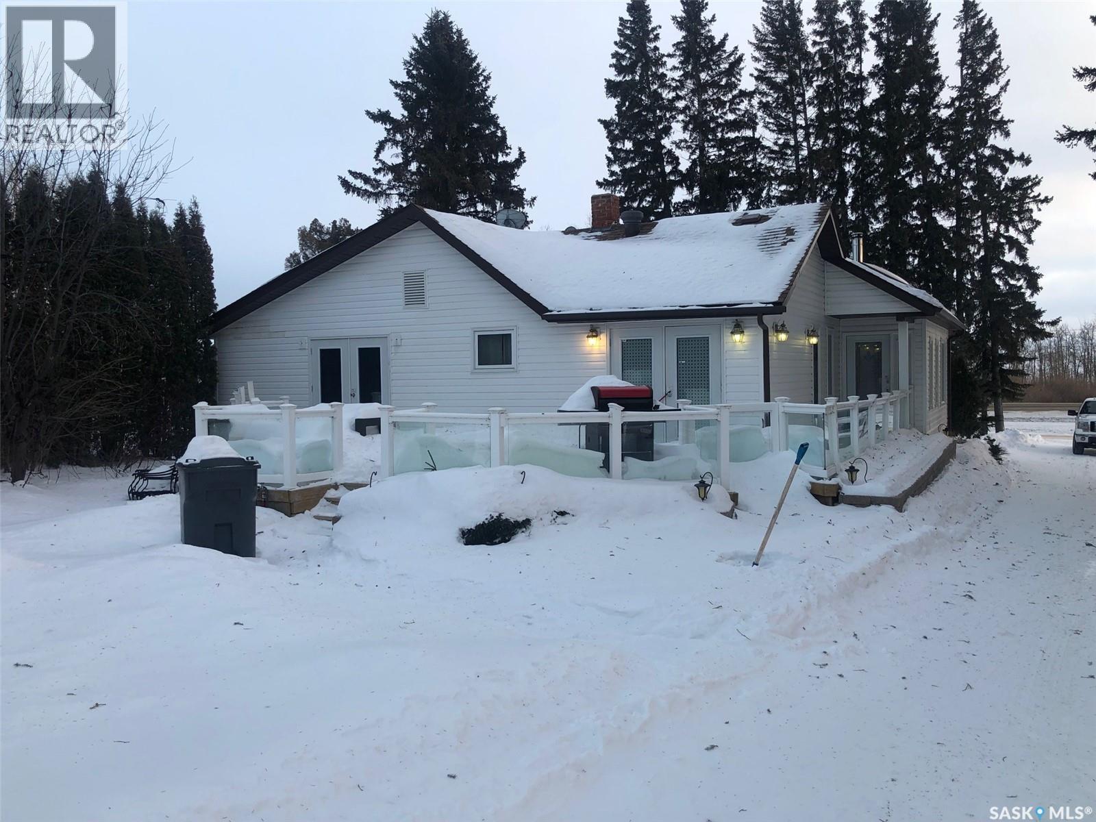 224 Service Road W, Norquay, SK - Outdoor With Deck Patio Veranda