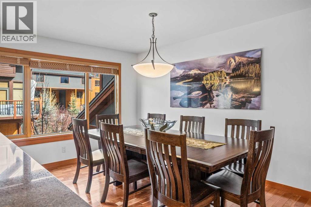7 Creekside Mews, Canmore, AB - Indoor Photo Showing Dining Room