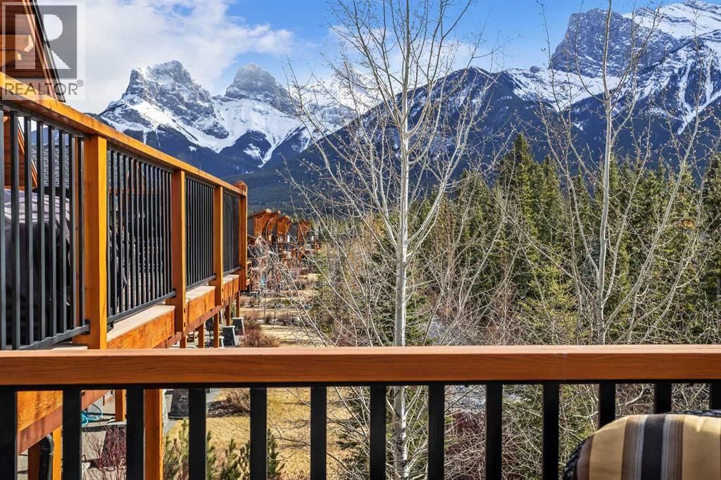 7 Creekside Mews, Canmore, AB - Outdoor