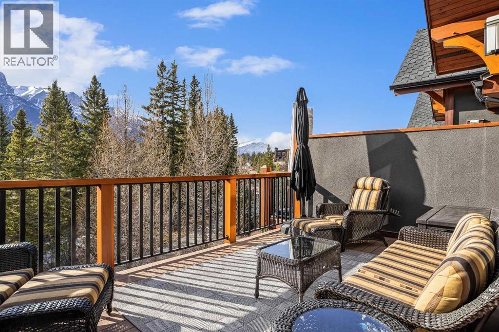 7 Creekside Mews, Canmore, AB - Outdoor With Deck Patio Veranda With Exterior