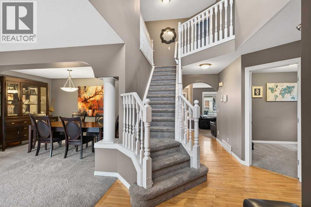 69 Elkton Way Sw, Calgary, AB - Indoor Photo Showing Other Room