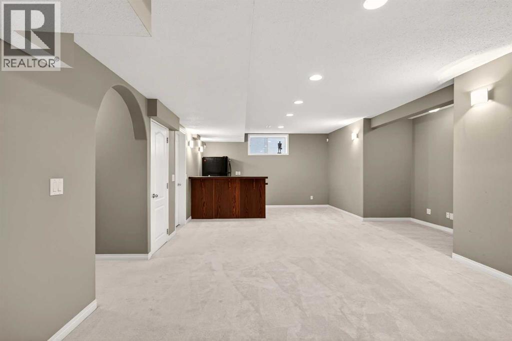 69 Elkton Way Sw, Calgary, AB - Indoor