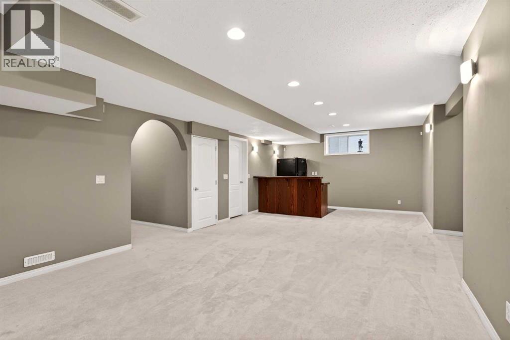 69 Elkton Way Sw, Calgary, AB - Indoor