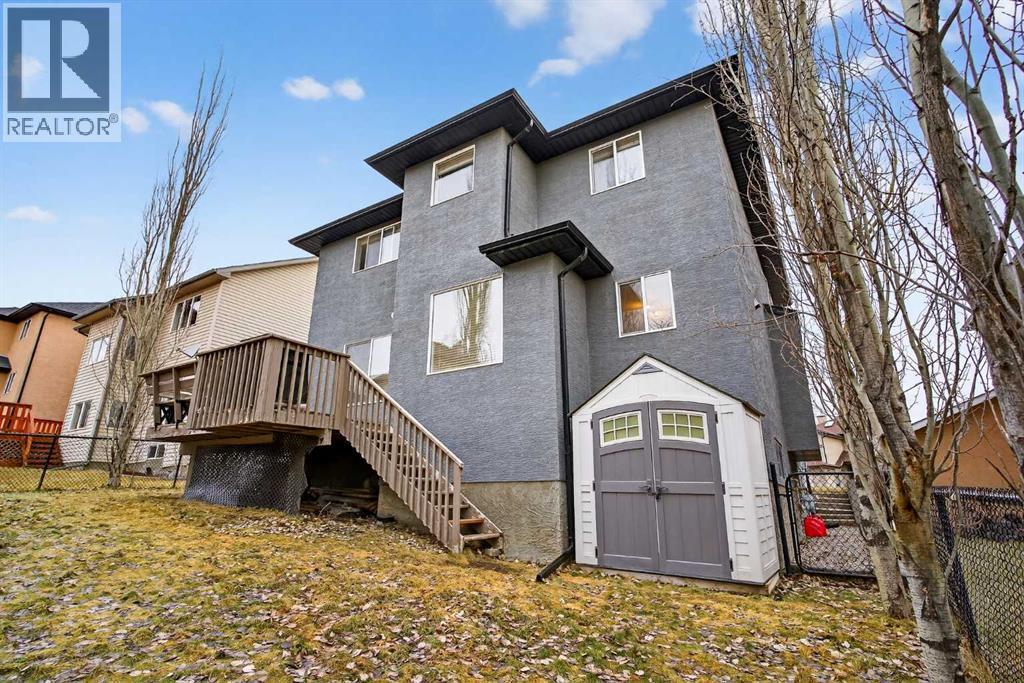 69 Elkton Way Sw, Calgary, AB - Outdoor
