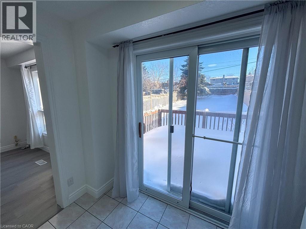 303 Bankside Drive, Kitchener, ON - Indoor Photo Showing Other Room