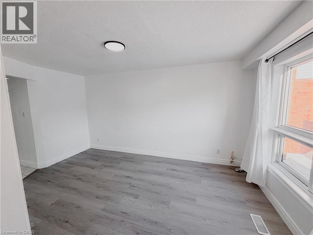303 Bankside Drive, Kitchener, ON - Indoor Photo Showing Other Room