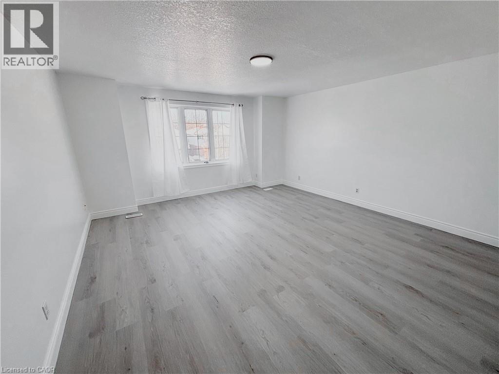 303 Bankside Drive, Kitchener, ON - Indoor Photo Showing Other Room