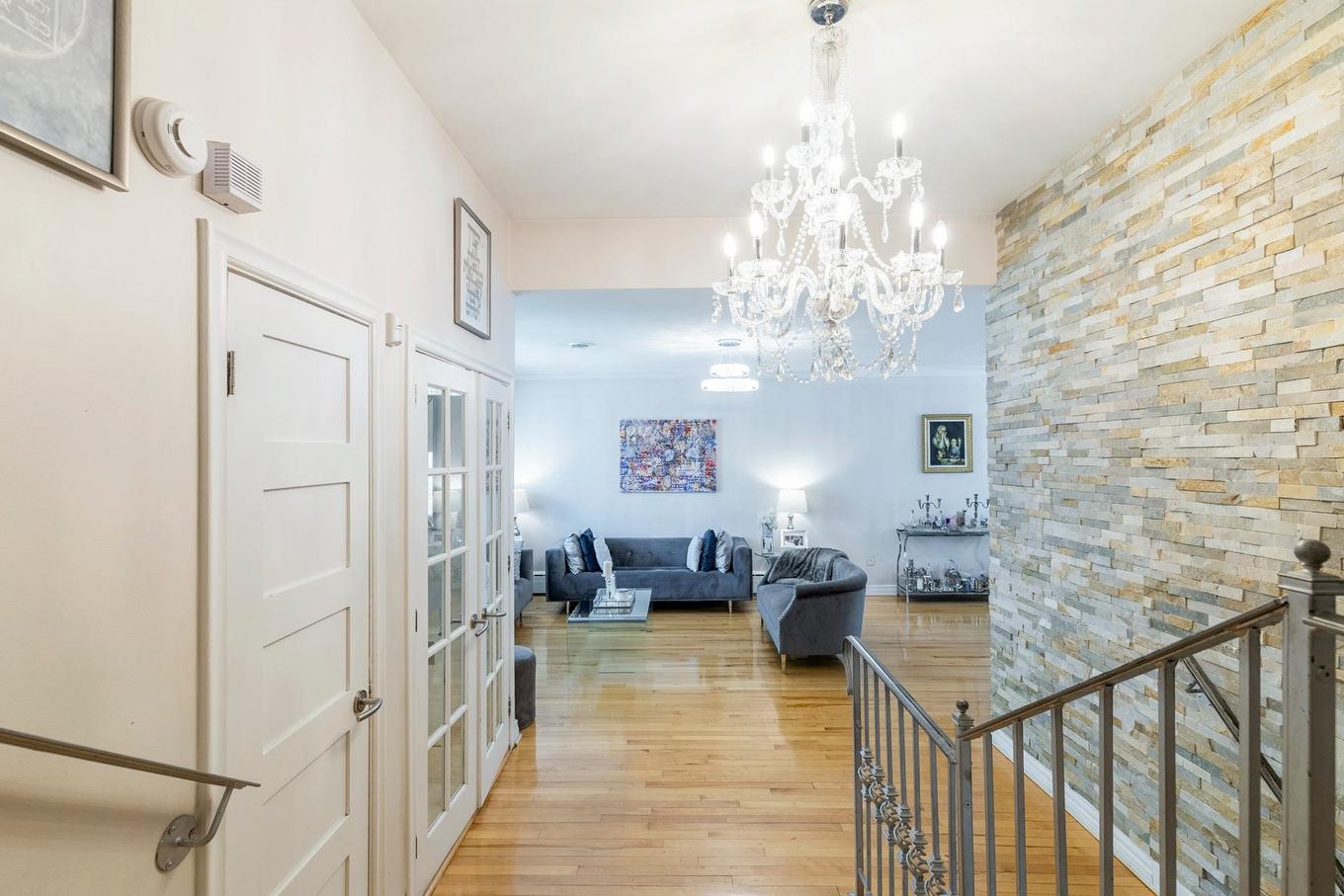 Staircase - 2490 Rue Major, Montréal (Saint-Laurent), QC - Indoor Photo Showing Other Room