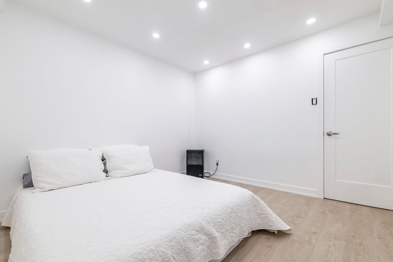 Bedroom - 2490 Rue Major, Montréal (Saint-Laurent), QC - Indoor Photo Showing Bedroom