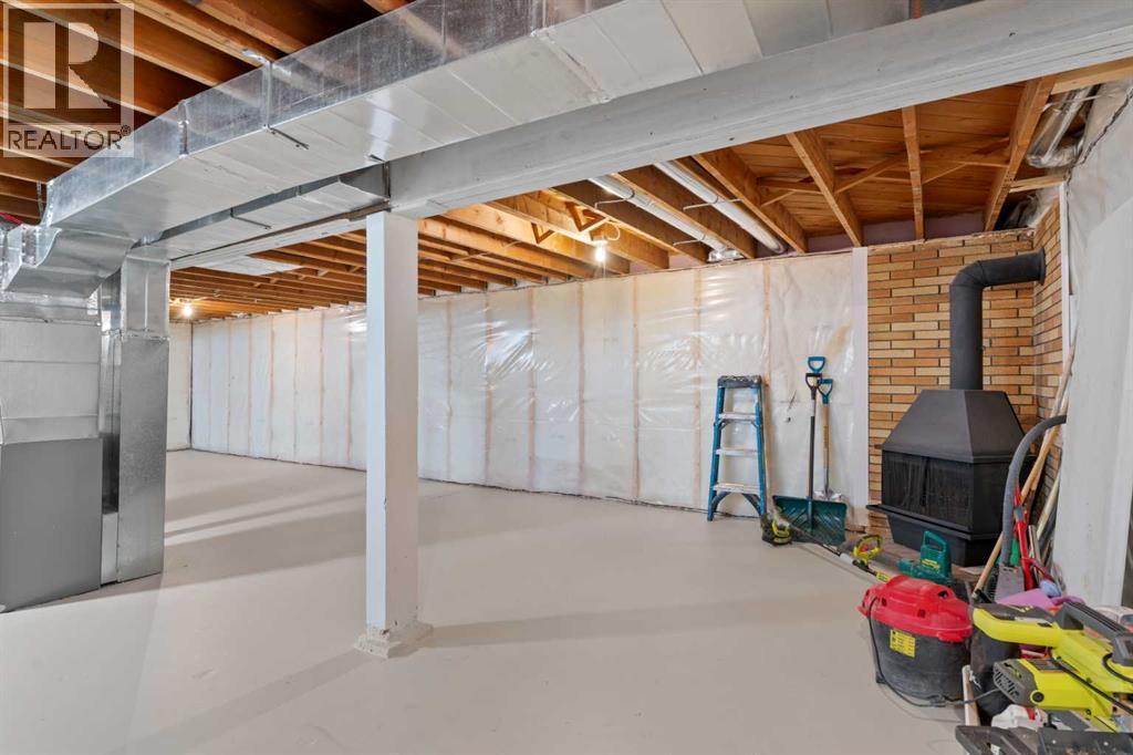 Basement - 321 Haddon Road Sw, Calgary, AB - Indoor Photo Showing Basement