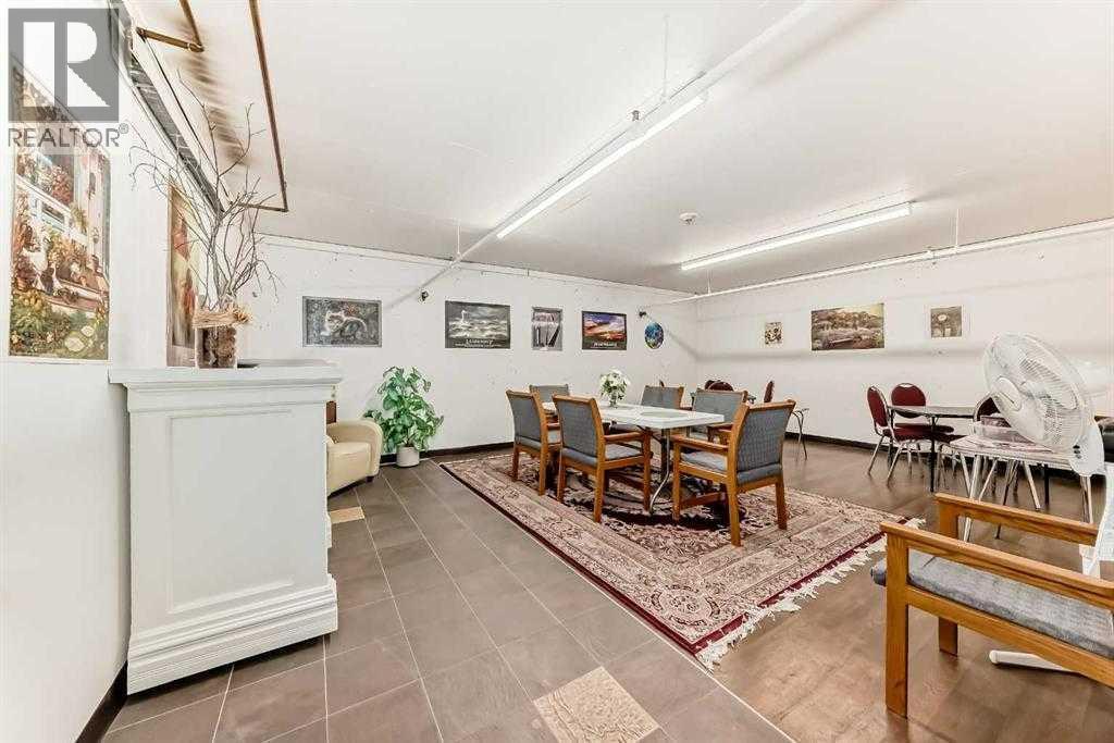 111, 6900 Hunterview Drive Nw, Calgary, AB - Indoor Photo Showing Other Room