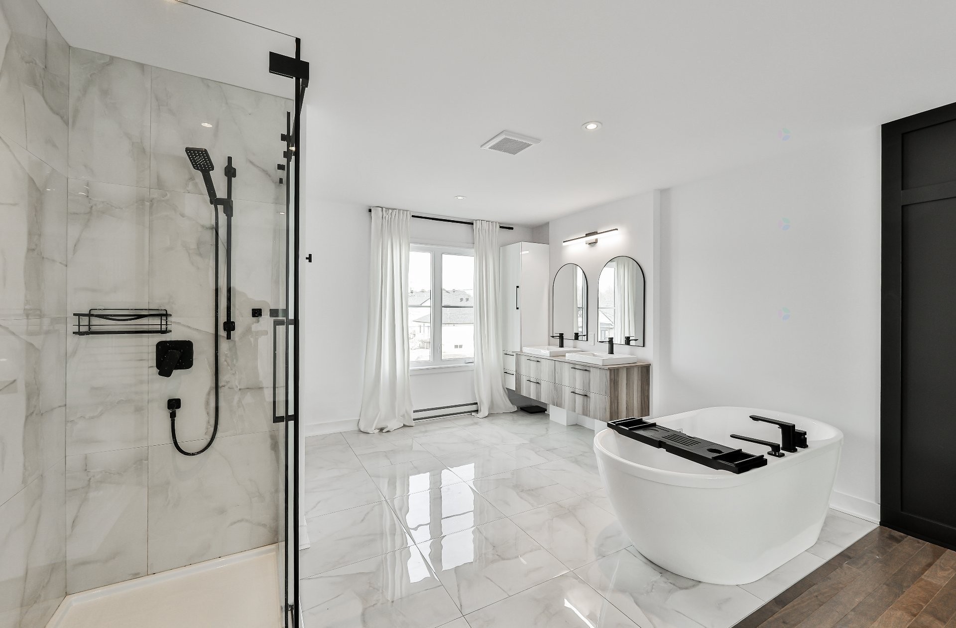 Master Bathroom - Rue Du Faubourg, Saint-Jérôme, QC - Indoor Photo Showing Bathroom
