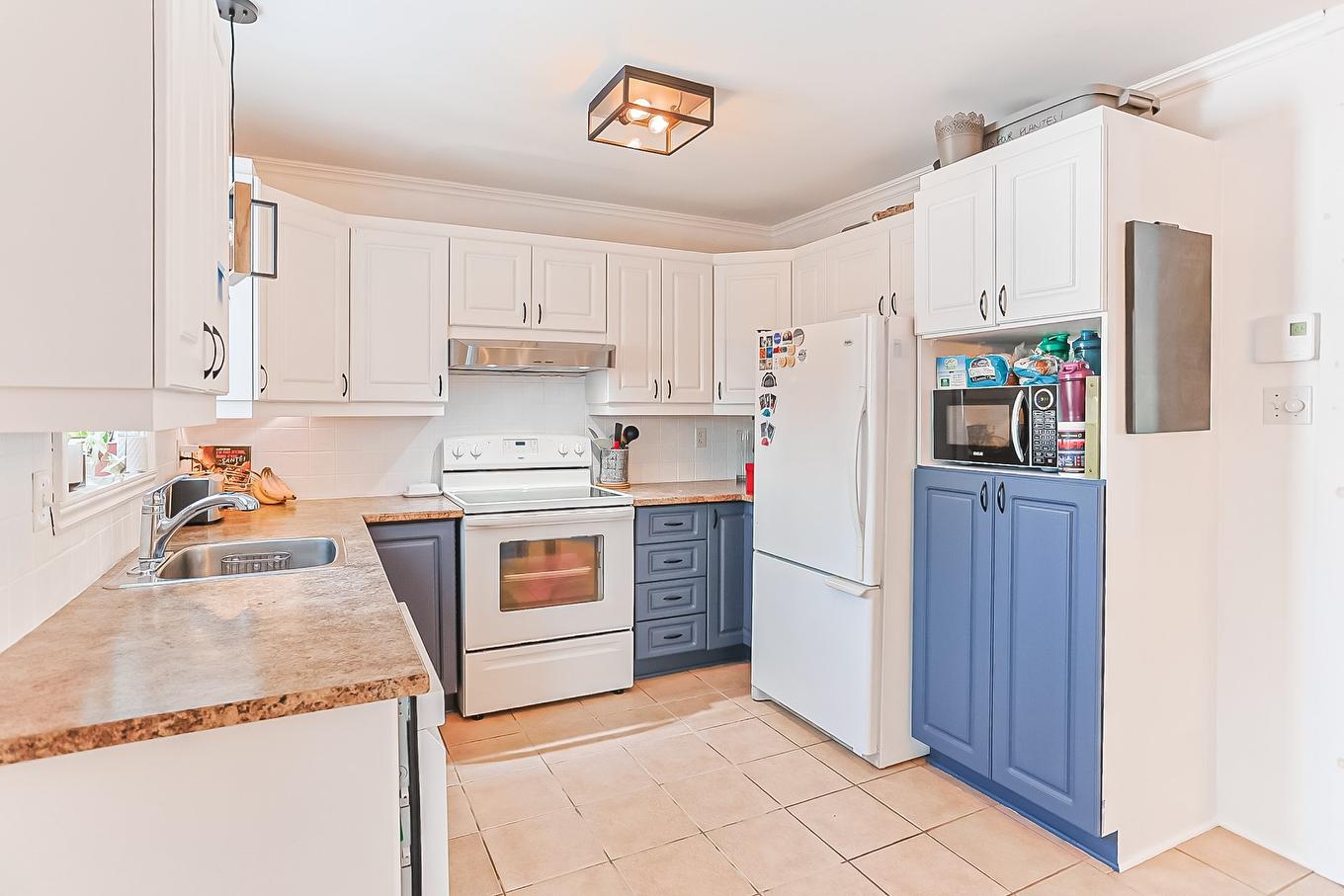 Cuisine - 586 Rue Gérard-Proulx, Saint-Eustache, QC - Indoor Photo Showing Kitchen
