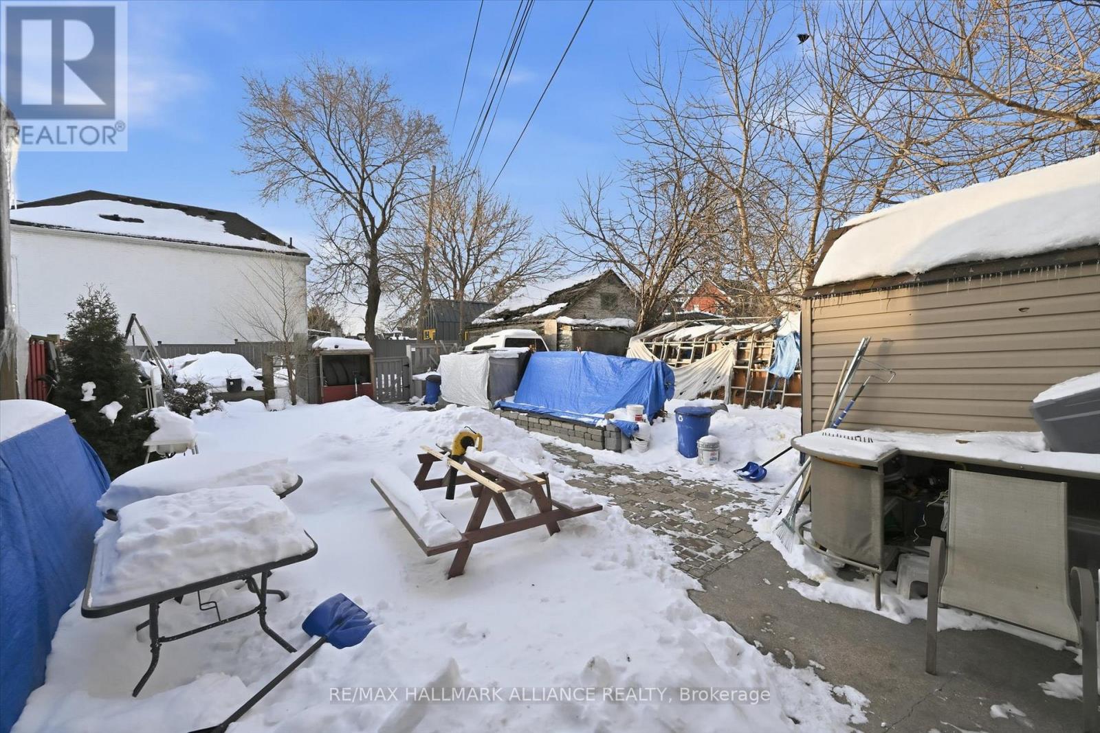 447 Wentworth Street N, Hamilton, ON - Outdoor