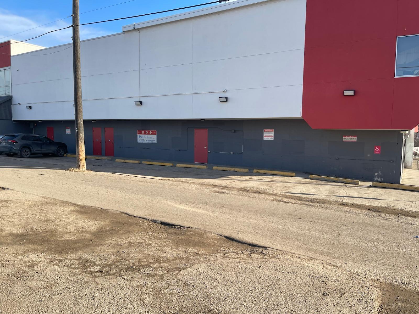 9700 105 Avenue Nw, Edmonton, AB