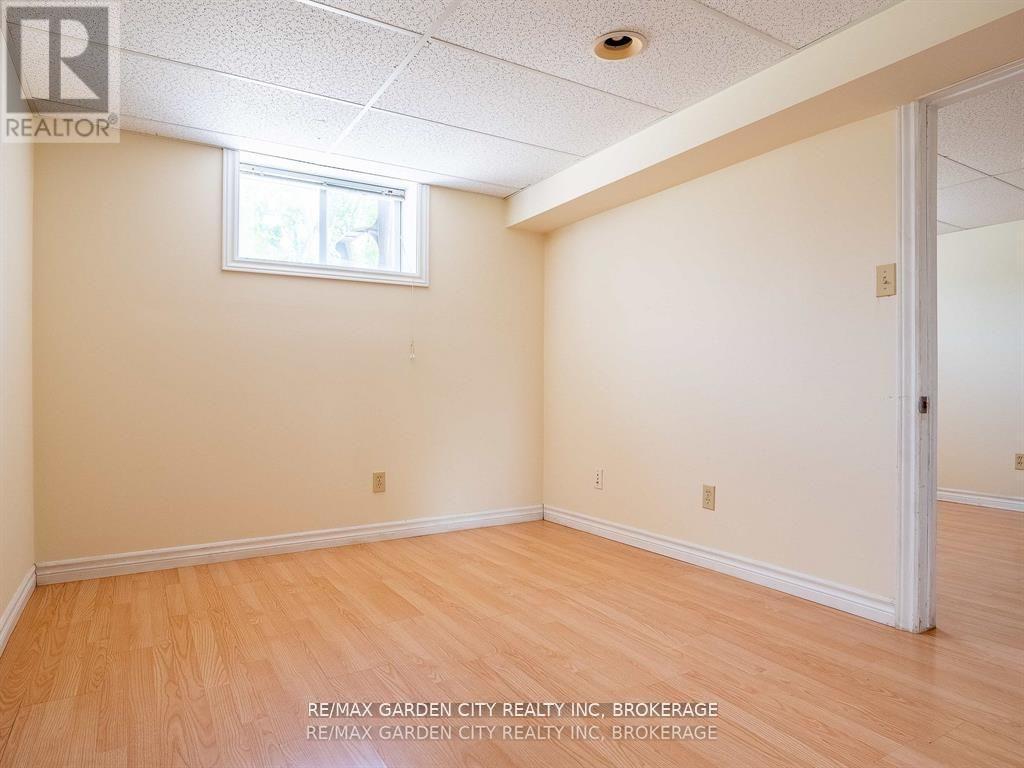 9 Churchill Street, St. Catharines (Western Hill), ON - Indoor