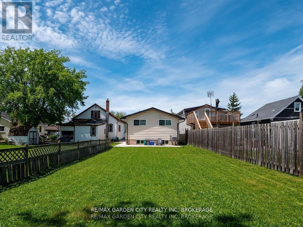 9 Churchill Street, St. Catharines (Western Hill), ON - Outdoor