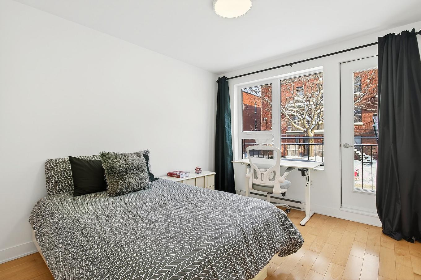 Bedroom - 5824 Av. Louis-Hébert, Montréal (Rosemont/La Petite-Patrie), QC - Indoor Photo Showing Bedroom