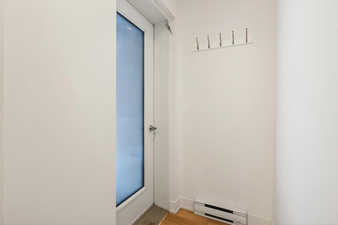 Hall - 5824 Av. Louis-Hébert, Montréal (Rosemont/La Petite-Patrie), QC - Indoor Photo Showing Other Room