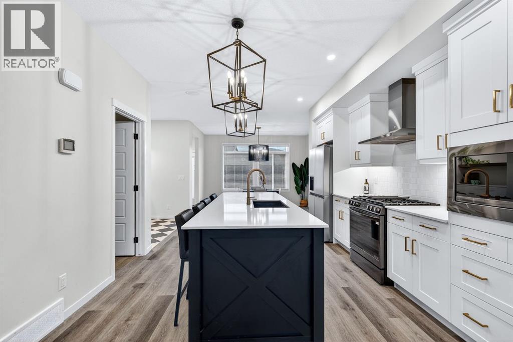 413 Belmont Park Sw, Calgary, AB - Indoor Photo Showing Kitchen With Upgraded Kitchen