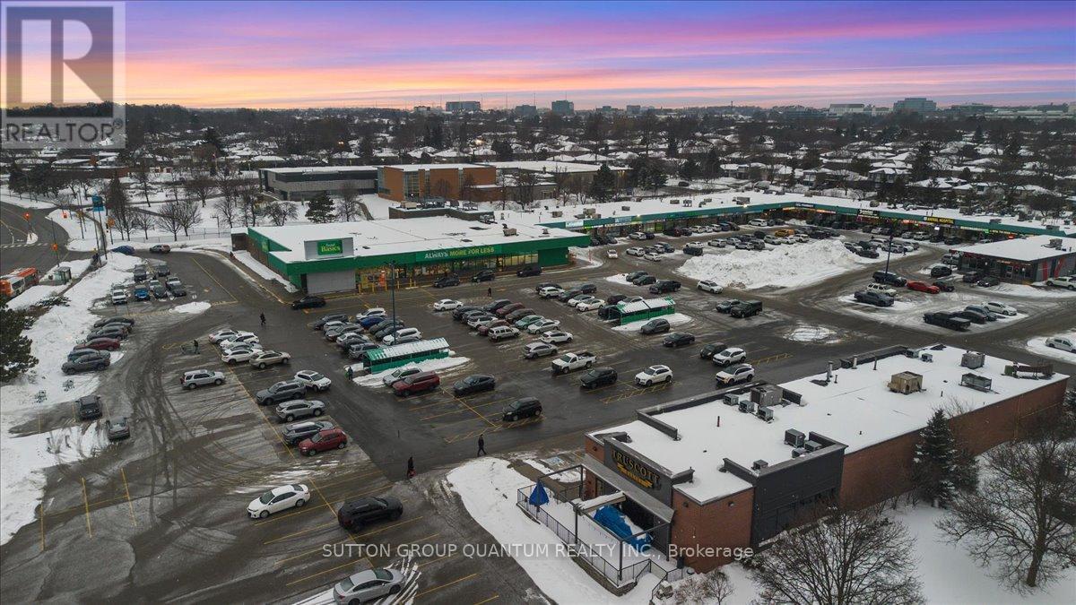 2 - 2375 Truscott Drive, Mississauga, ON - Outdoor With View