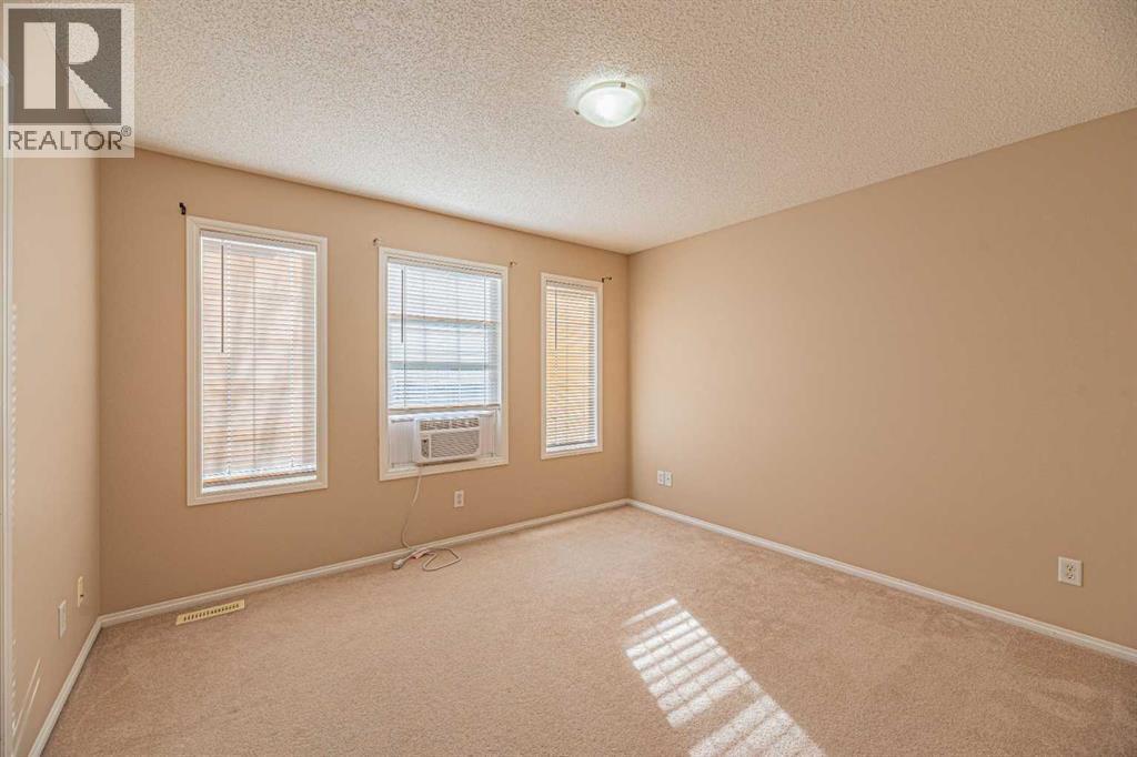 427 Saddlebrook Way Ne, Calgary, AB - Indoor Photo Showing Other Room