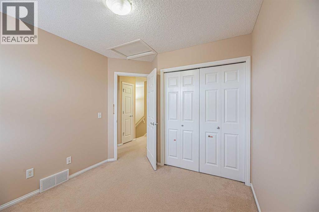 427 Saddlebrook Way Ne, Calgary, AB - Indoor Photo Showing Other Room