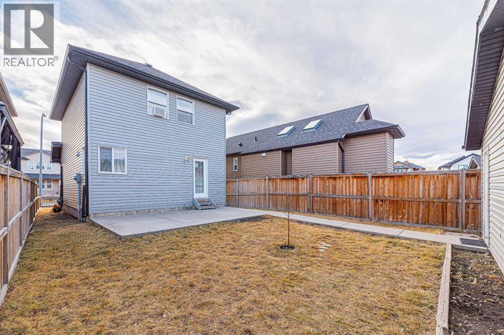 427 Saddlebrook Way Ne, Calgary, AB - Outdoor With Exterior