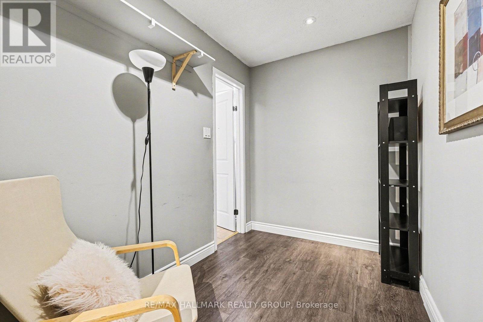 Den - 808 Torsa Court, Ottawa, ON - Indoor