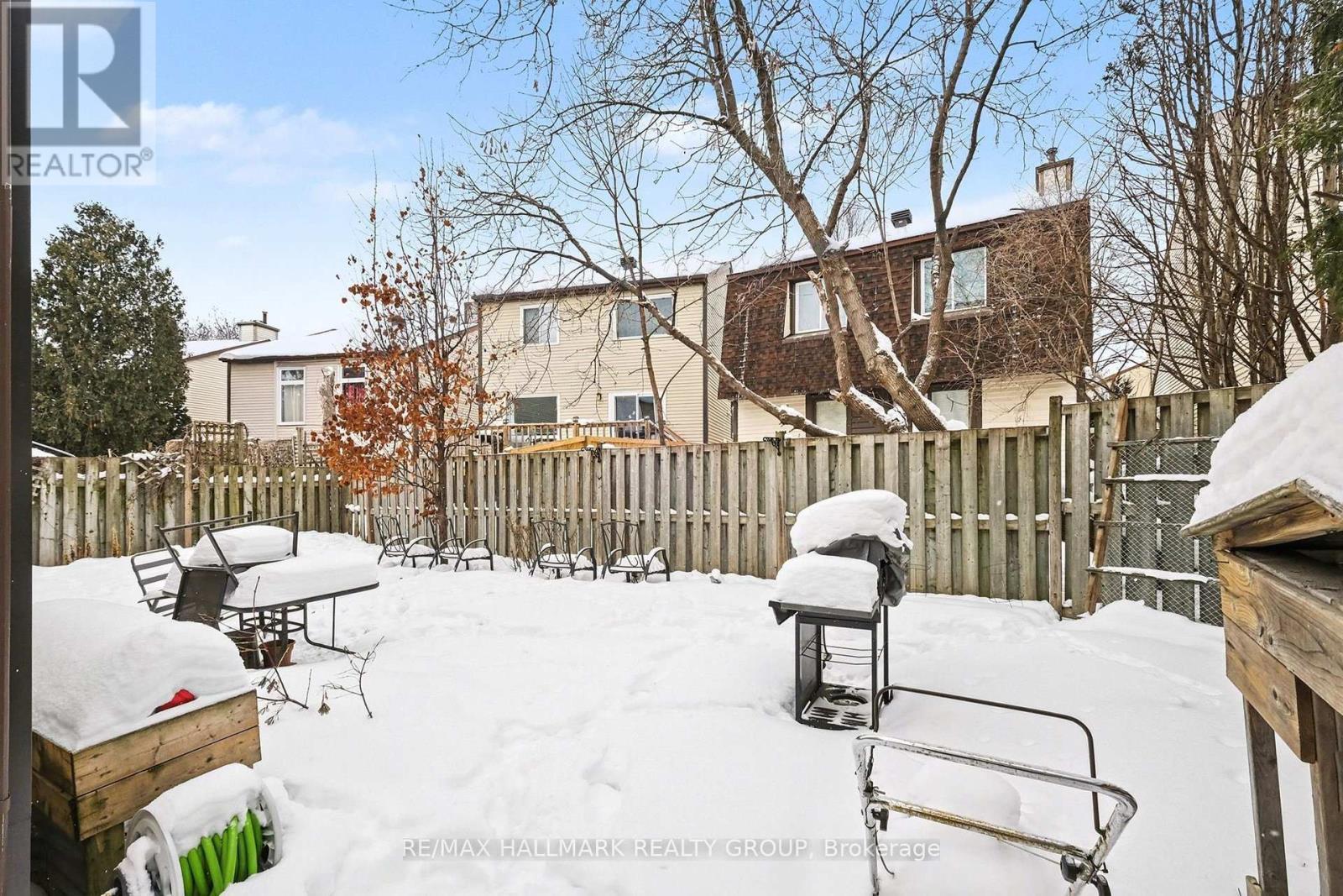 808 Torsa Court, Ottawa, ON - Outdoor
