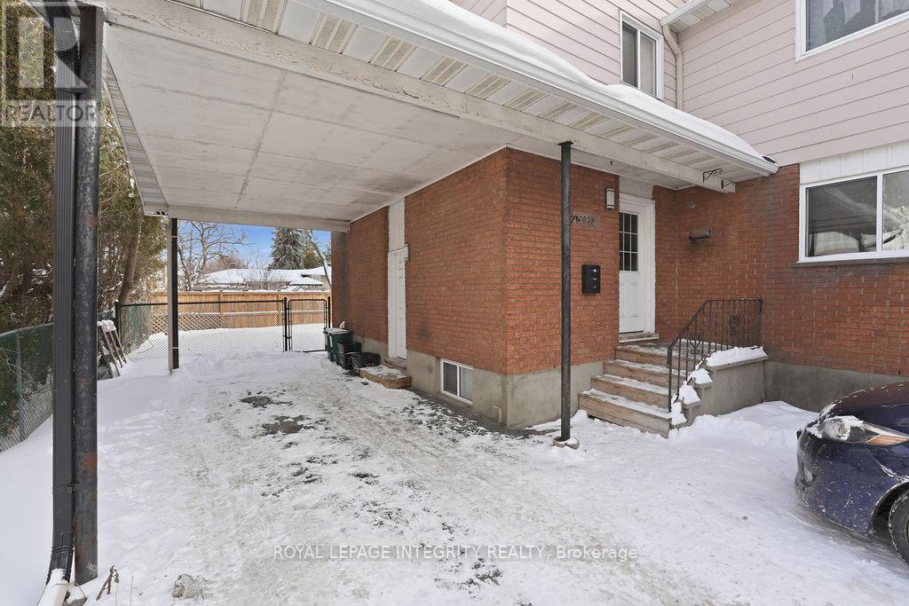 2039 St. Laurent Boulevard, Ottawa, ON