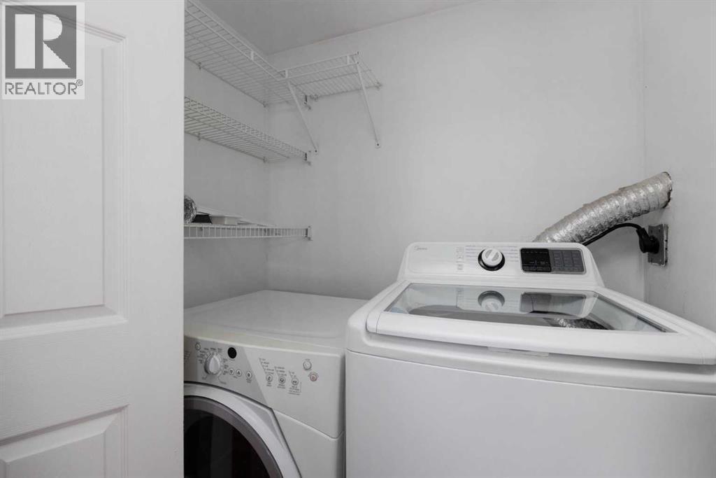 137 Deep Road, Fort Mcmurray, AB - Indoor Photo Showing Laundry Room