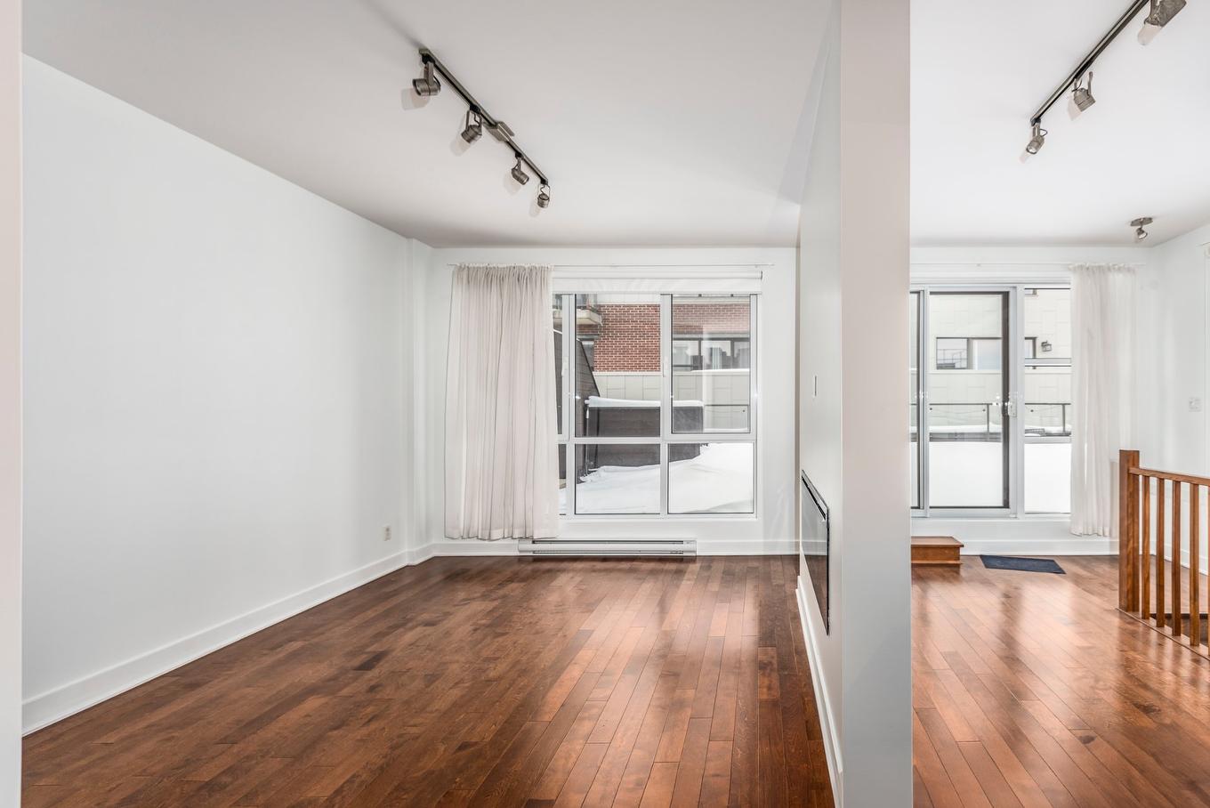 Den - Ph402-373 Rue Des Seigneurs, Montréal (Le Sud-Ouest), QC - Indoor Photo Showing Other Room