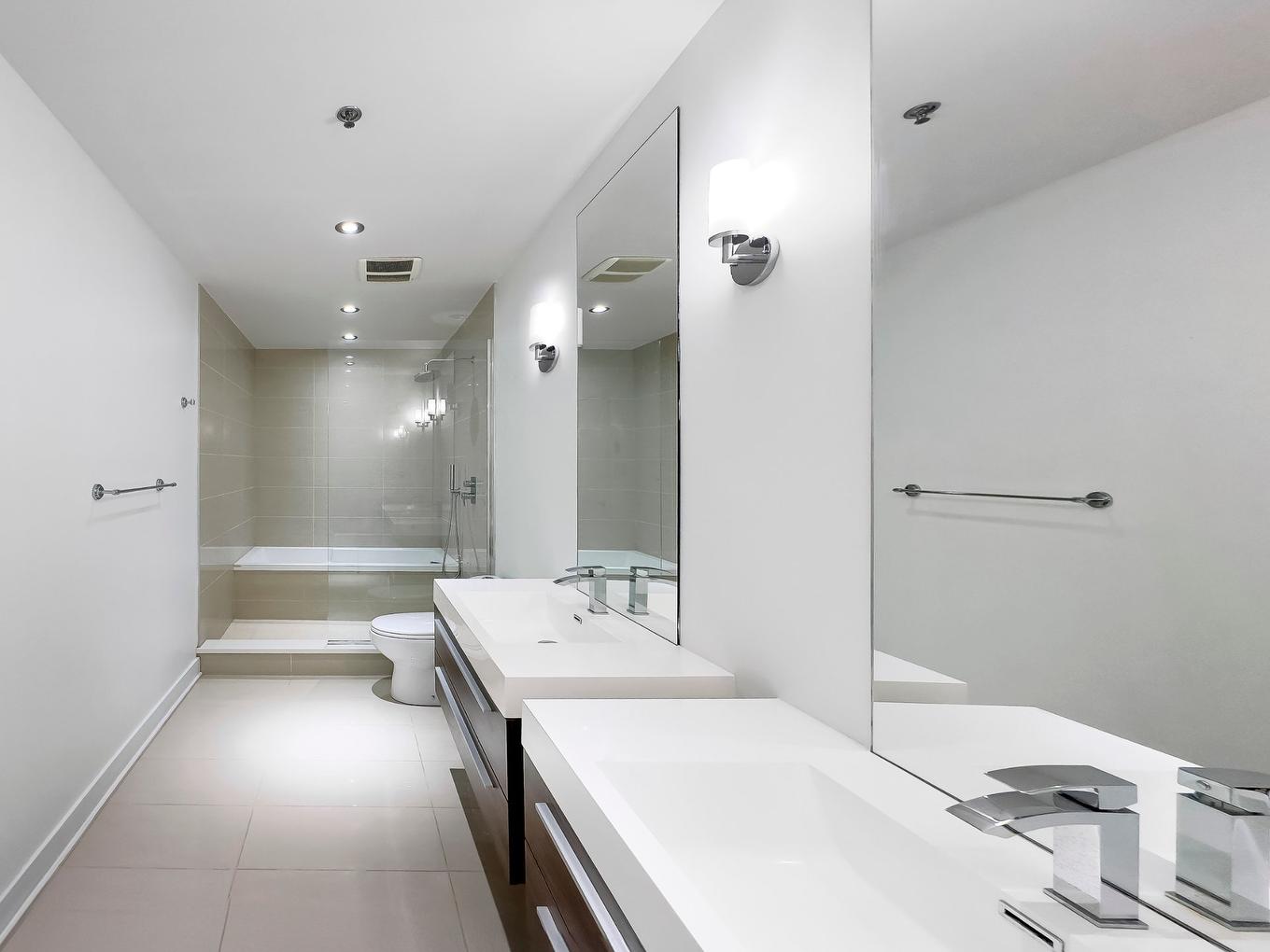 Ensuite bathroom - Ph402-373 Rue Des Seigneurs, Montréal (Le Sud-Ouest), QC - Indoor Photo Showing Bathroom