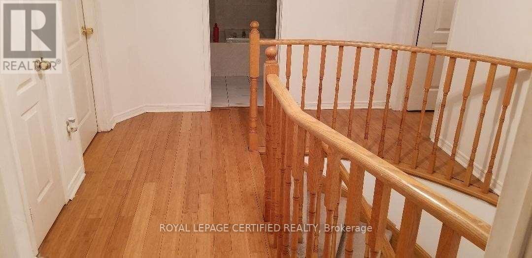 1406 Emerson Lane, Mississauga, ON - Indoor Photo Showing Other Room