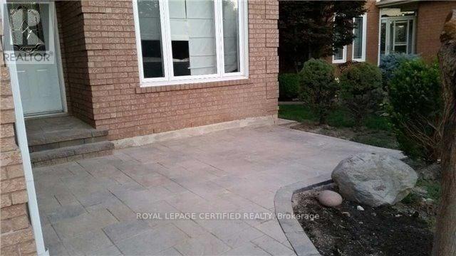 1406 Emerson Lane, Mississauga, ON - Outdoor