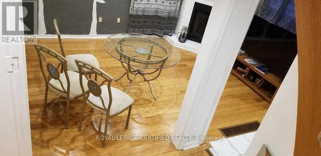 1406 Emerson Lane, Mississauga, ON - Indoor Photo Showing Other Room