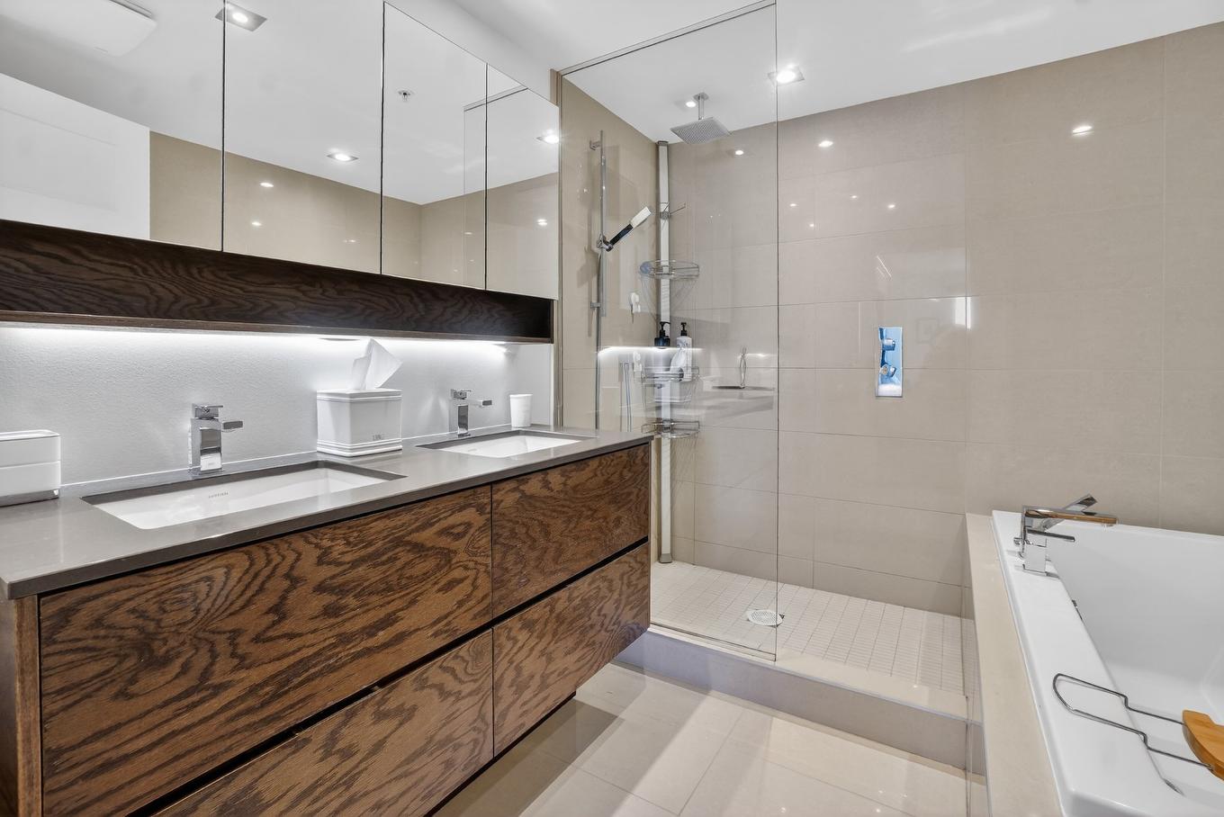 Salle de bains attenante à la CCP - 1805-101 Rue De La Rotonde, Montréal (Verdun/Île-Des-Soeurs), QC - Indoor Photo Showing Bathroom