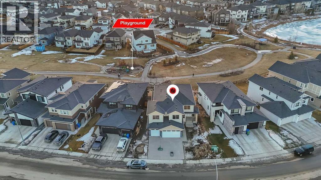 202 Kinniburgh Loop, Chestermere, AB -